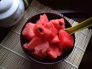 小九吃瓜酱,揭秘娱乐圈那些不为人知的幕后故事